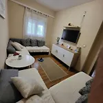 Miramaris 小德尔韦尼克岛