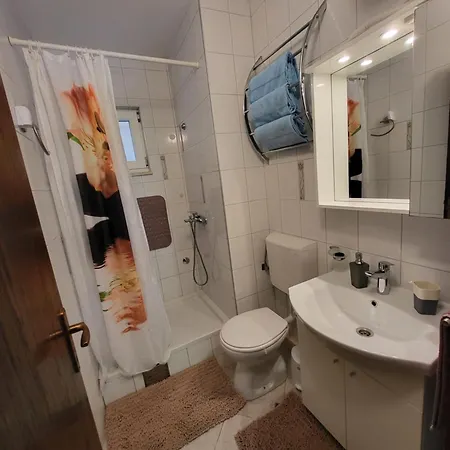 Miramaris Mali Drvenik