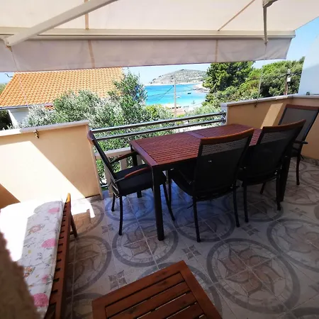 Apartment Miramaris *